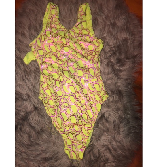 Yellow and pink one piece - Picture 4 of 5